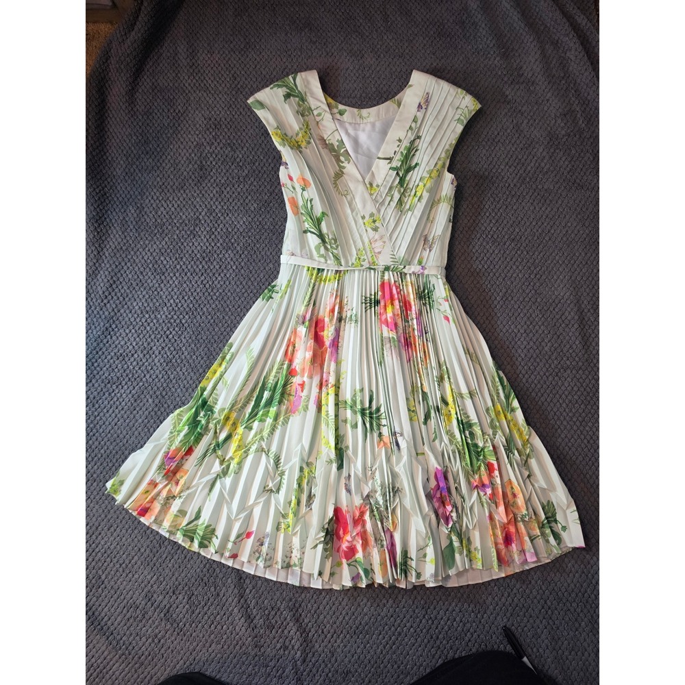 Ted Baker London Floral Pleated Fit & Flare Dress Mint Green Size 0 US 0-2
